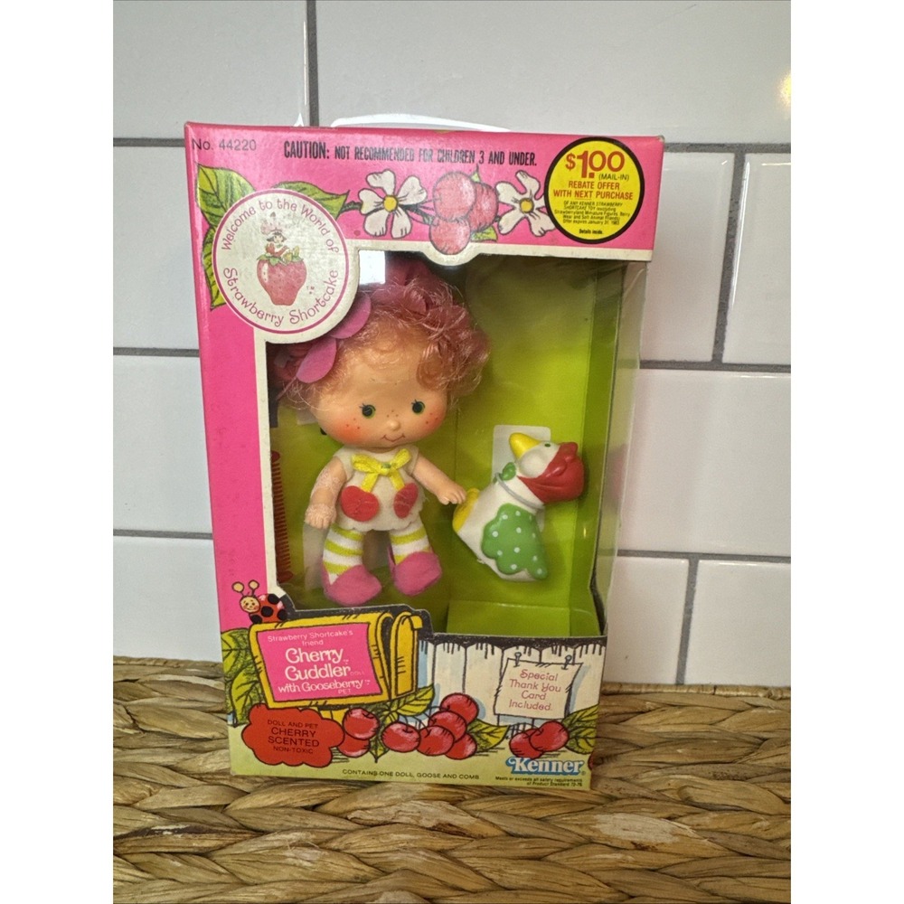 1982 Kenner Strawberry Shortcake Cherry Cuddler Doll New In Box MIB MISB